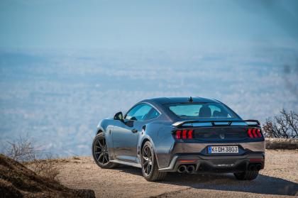 Test: Ford Mustang Dark Horse 